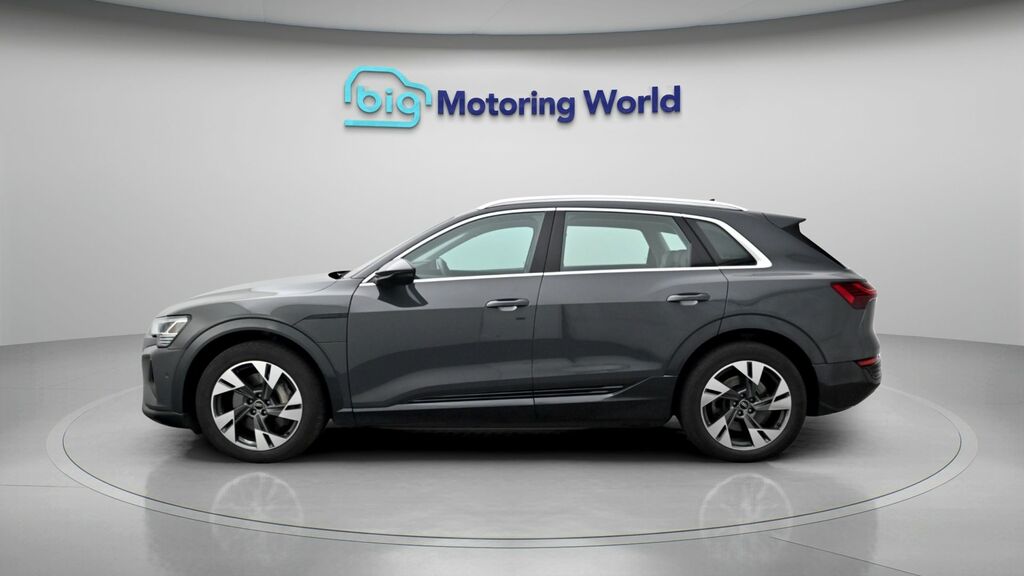 Audi Q8 e tron Sport YN73EJU Grey #4