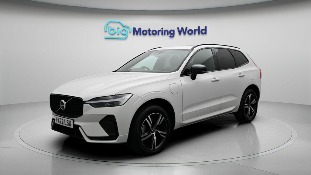 Volvo XC60 Plus White #3