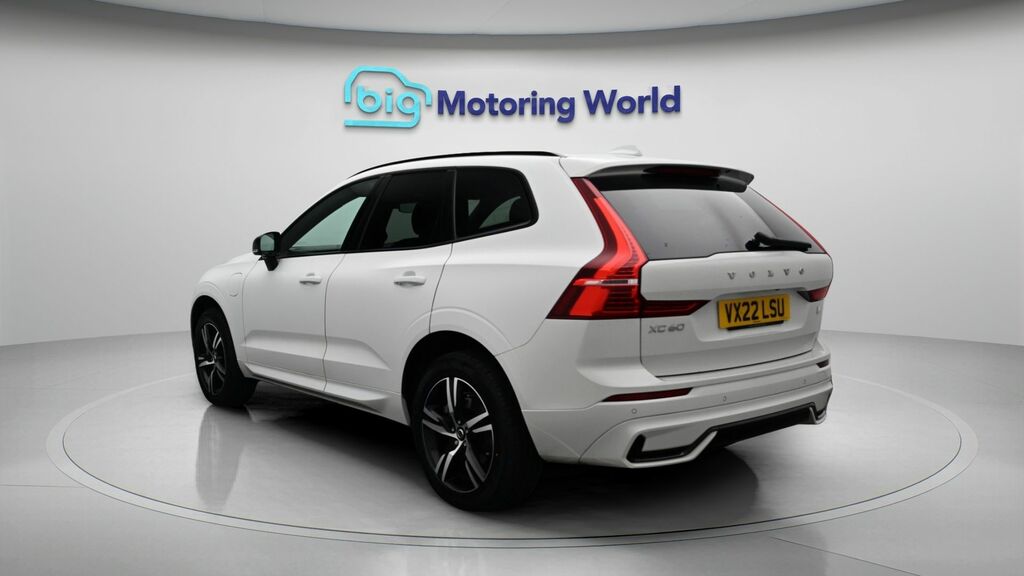 Volvo XC60 Plus White #5
