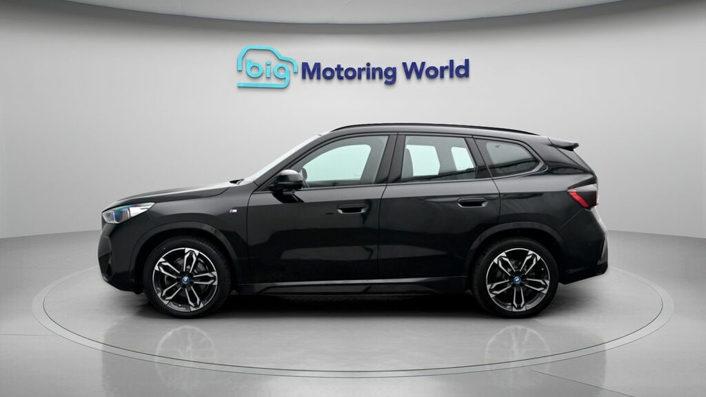 BMW iX1 M Sport LN73EYL Black #4