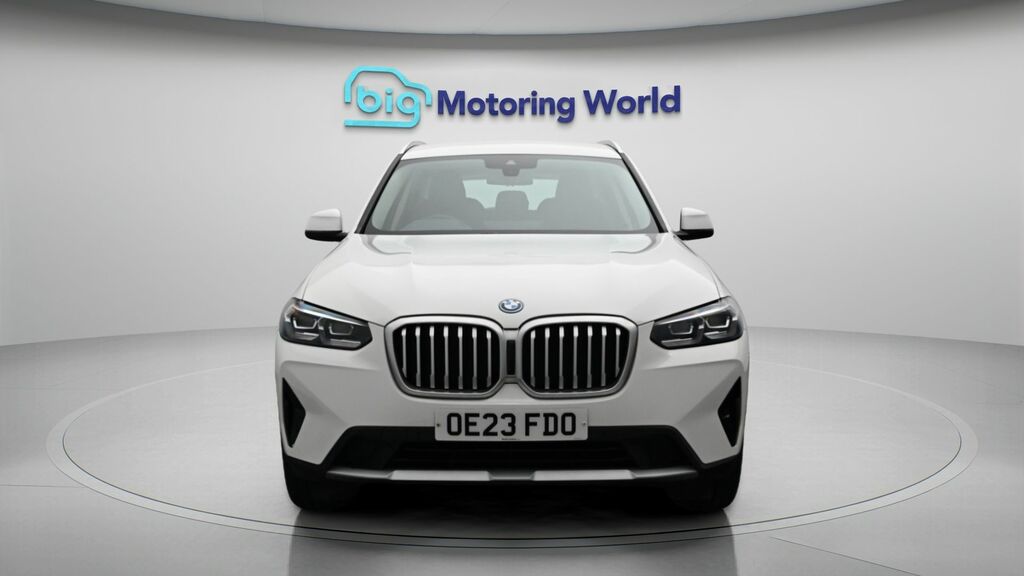 BMW X3 Xline OE23FDO White #2