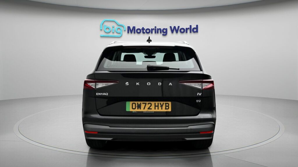 Skoda ENYAQ 60 OW72HYB Black #6