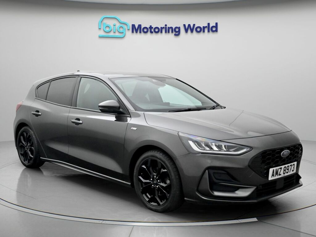 Ford Focus St-line AMZ8973 Grey