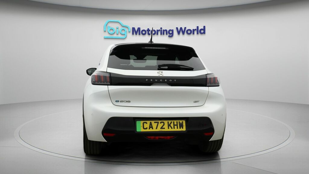 Peugeot e-208 Gt White #6
