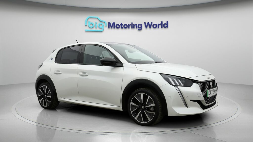 Peugeot e-208 Gt White