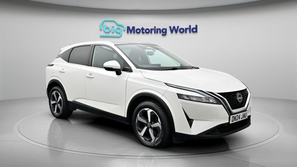 Nissan Qashqai N-connecta White