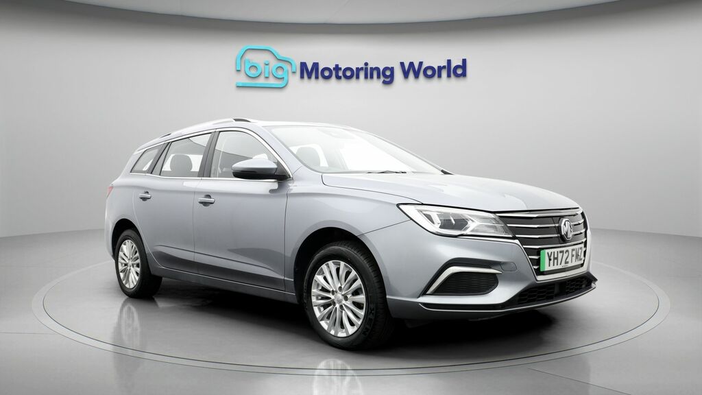 MG MG5 Exclusive Long Range Silver