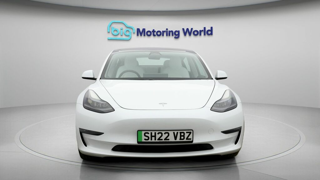 Tesla Model 3 Long Range SH22VBZ White #2