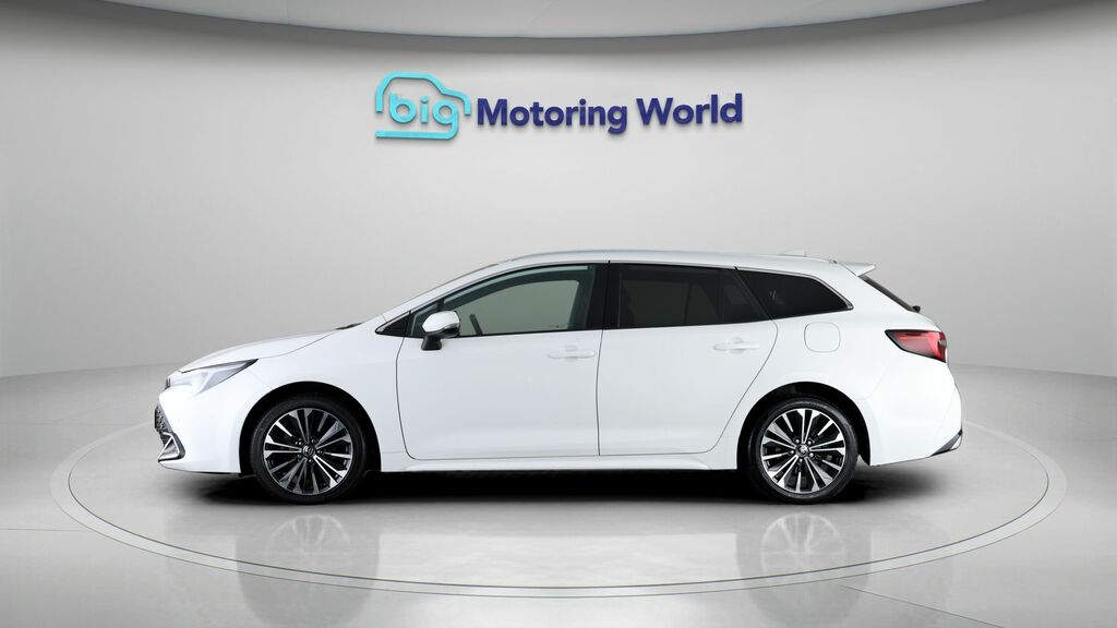 Toyota Corolla Design FP23OAG White #4