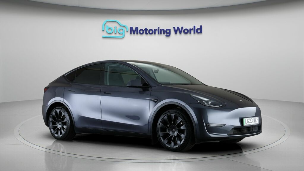 Tesla Model Y Long Range Grey