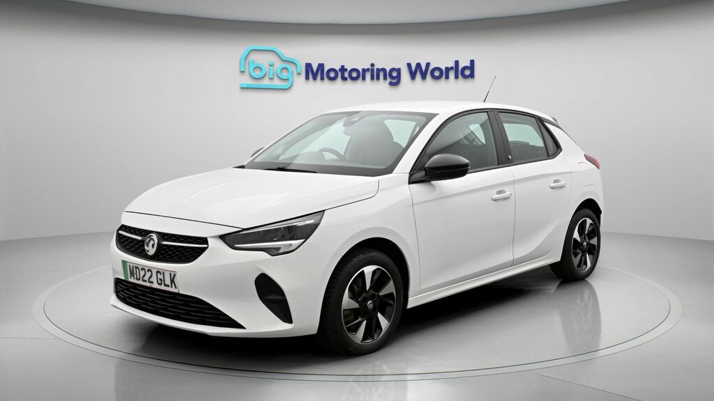 Vauxhall Corsa-e Se Premium MD22GLK White #3