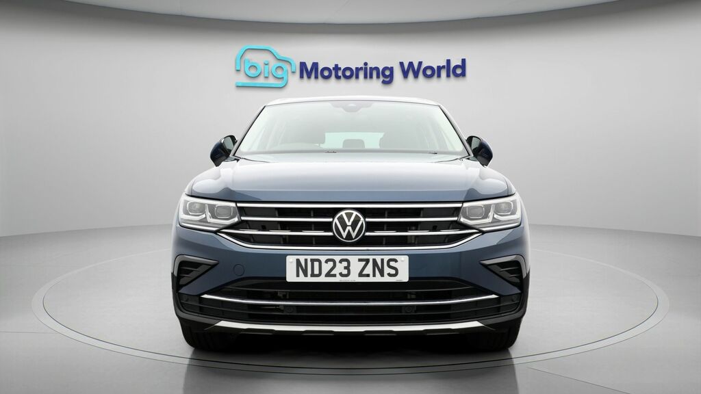 Volkswagen Tiguan Elegance Blue #2