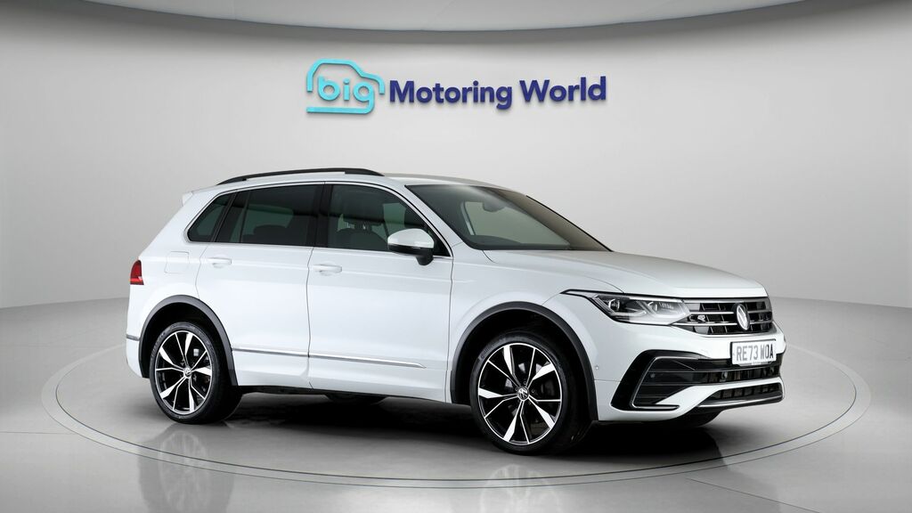 Volkswagen Tiguan R-line White