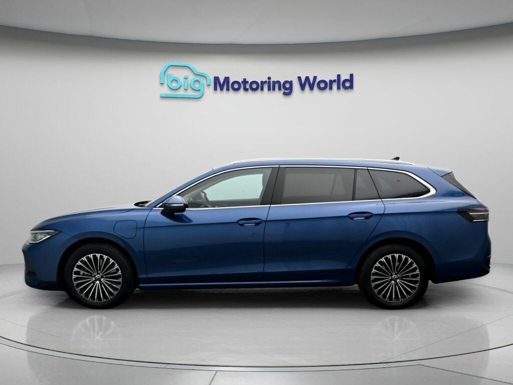 Volkswagen Passat Elegance SJ75EOR Blue #4