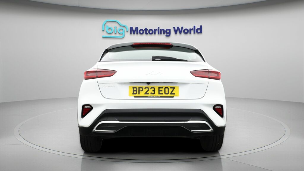 Kia Xceed 2 White #6
