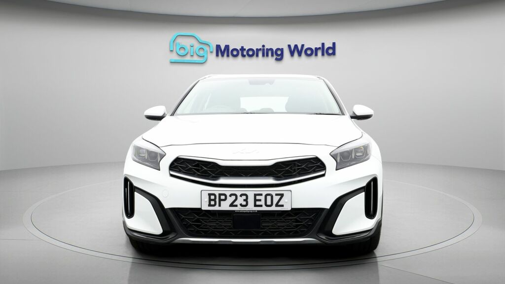 Kia Xceed 2 White #2