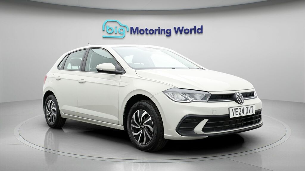 Volkswagen Polo Life Grey