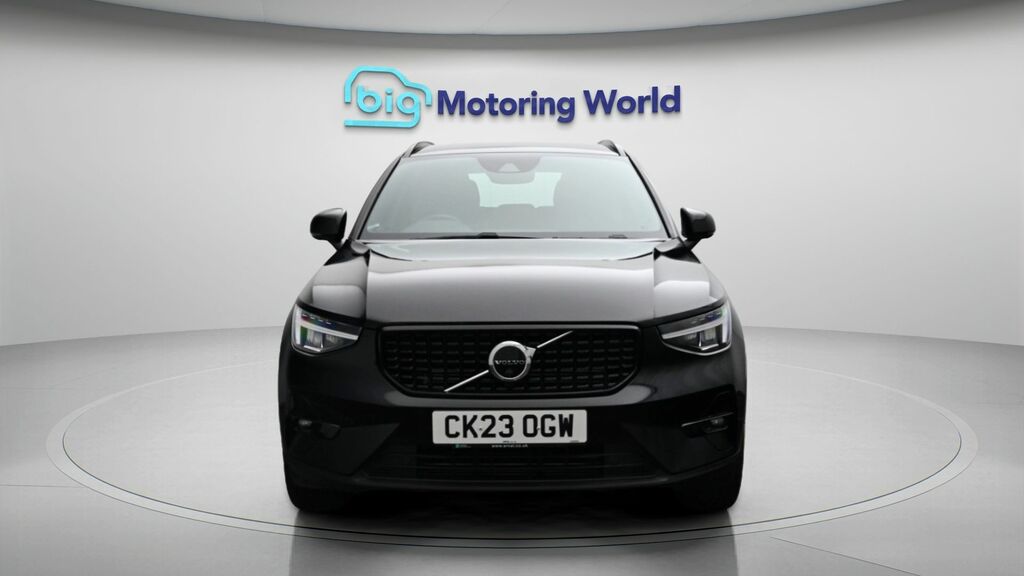 Volvo XC40 Plus CK23OGW Black #2