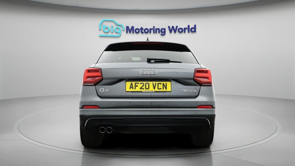 Audi Q2 Black Edition AF20VCN Grey #6