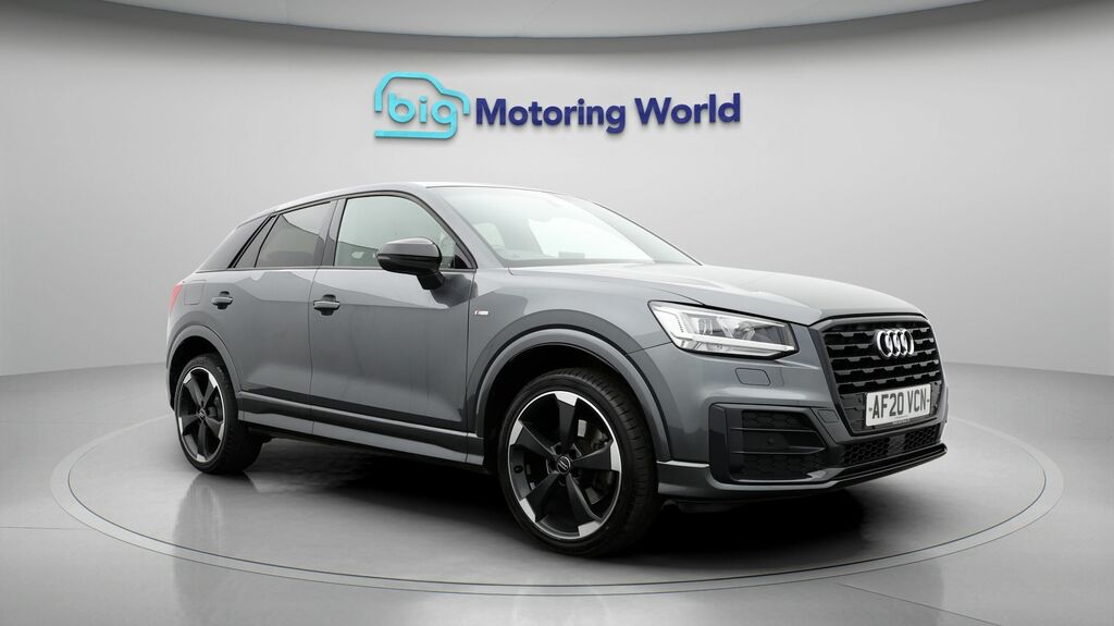 Audi Q2 Black Edition AF20VCN Grey
