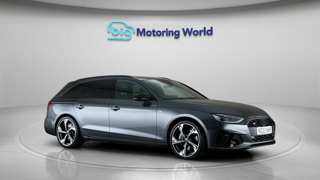 Audi A4 Avant Black Edition KE23WWV Grey