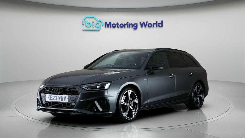Audi A4 Avant Black Edition KE23WWV Grey #3