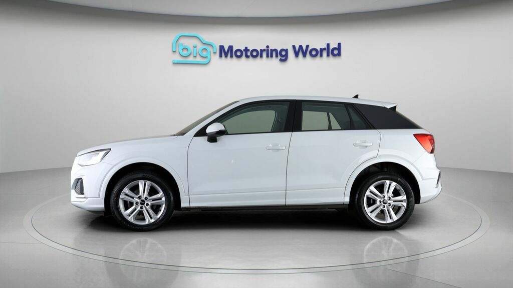 Audi Q2 Sport BP21YGN White #4