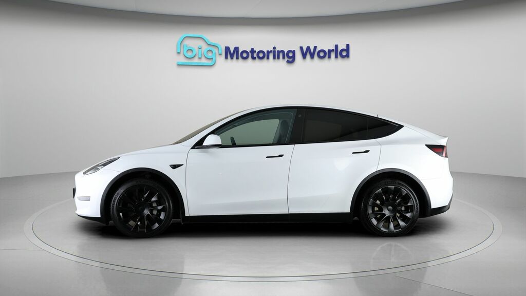 Tesla Model Y Long Range LB72UVD White #4