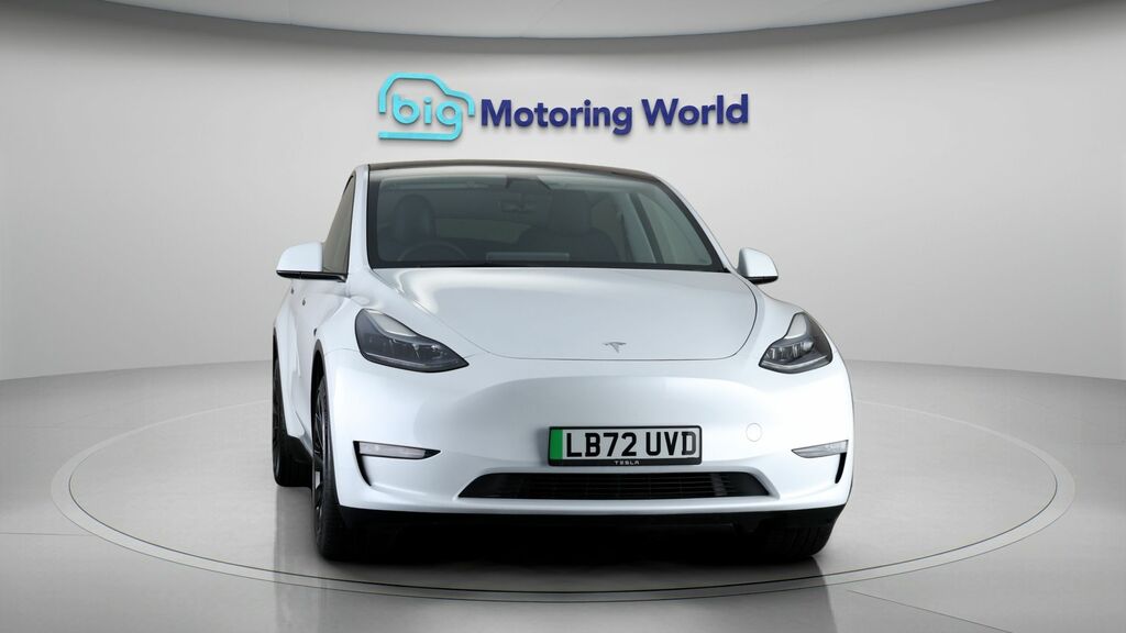 Tesla Model Y Long Range LB72UVD White #2