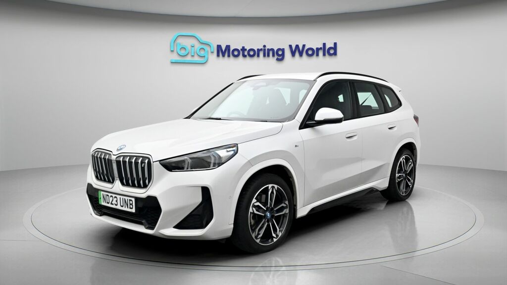 BMW iX1 M Sport ND23UNB White #3