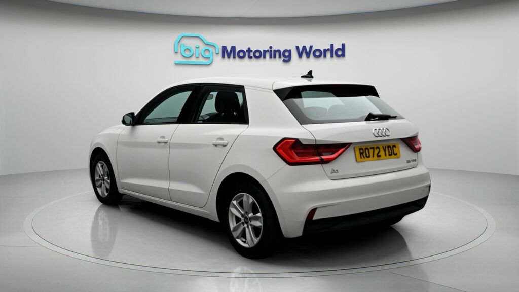 Audi A1 Technik RO72YDC White #5