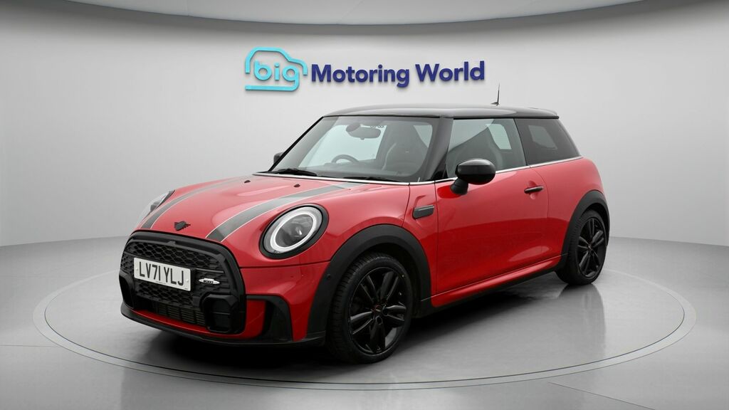 Mini Hatch Cooper Sport LV71YLJ Red #3