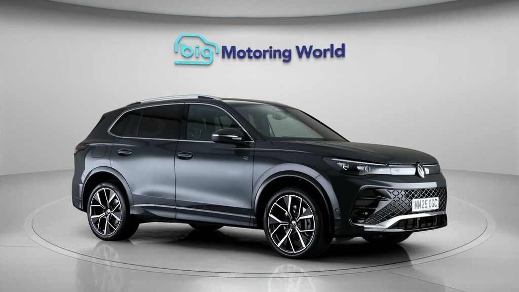Volkswagen Tiguan R-line Grey