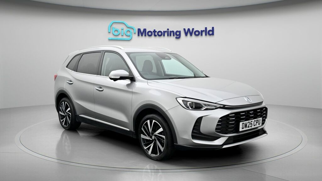 MG ZS Trophy Silver