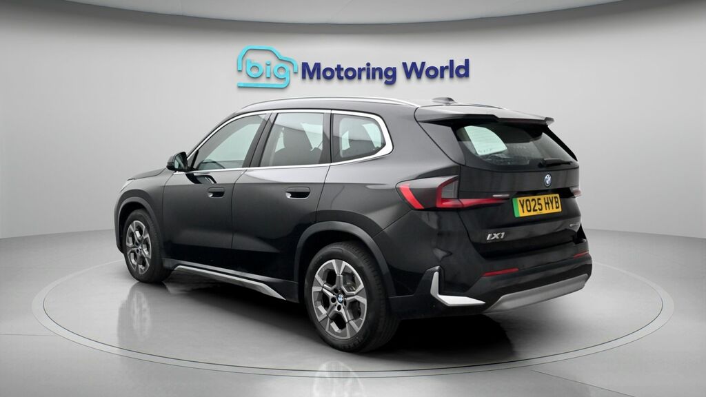 BMW iX1 Xline Black #5