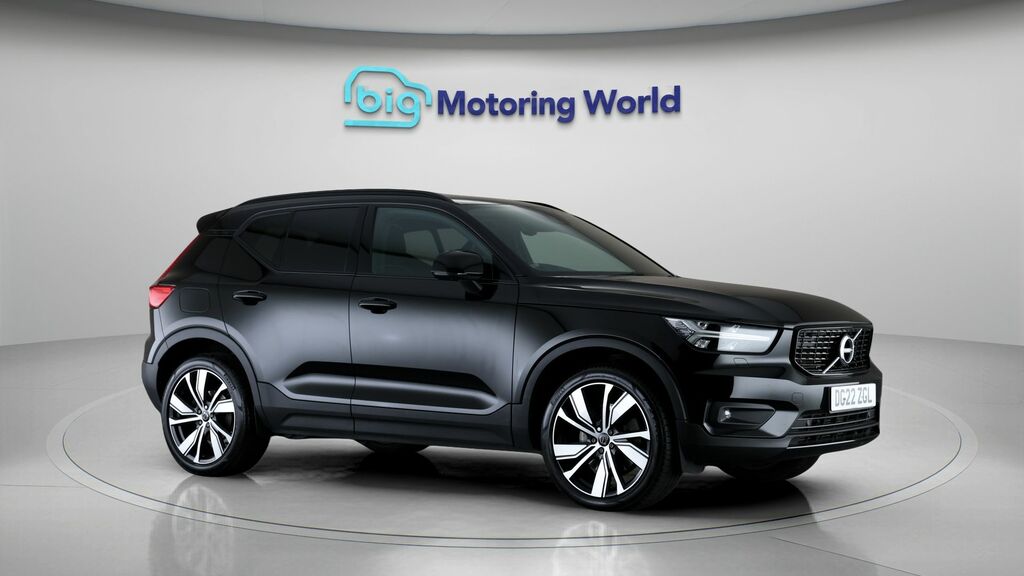 Volvo XC40 Ultimate Dark DG22ZGL Black