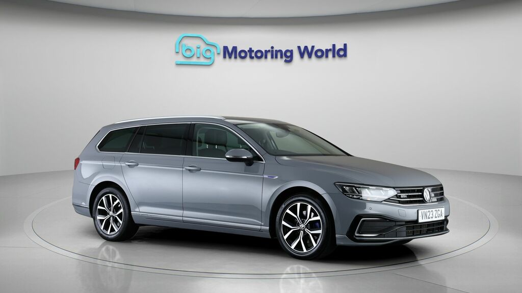 Volkswagen Passat Gte Grey