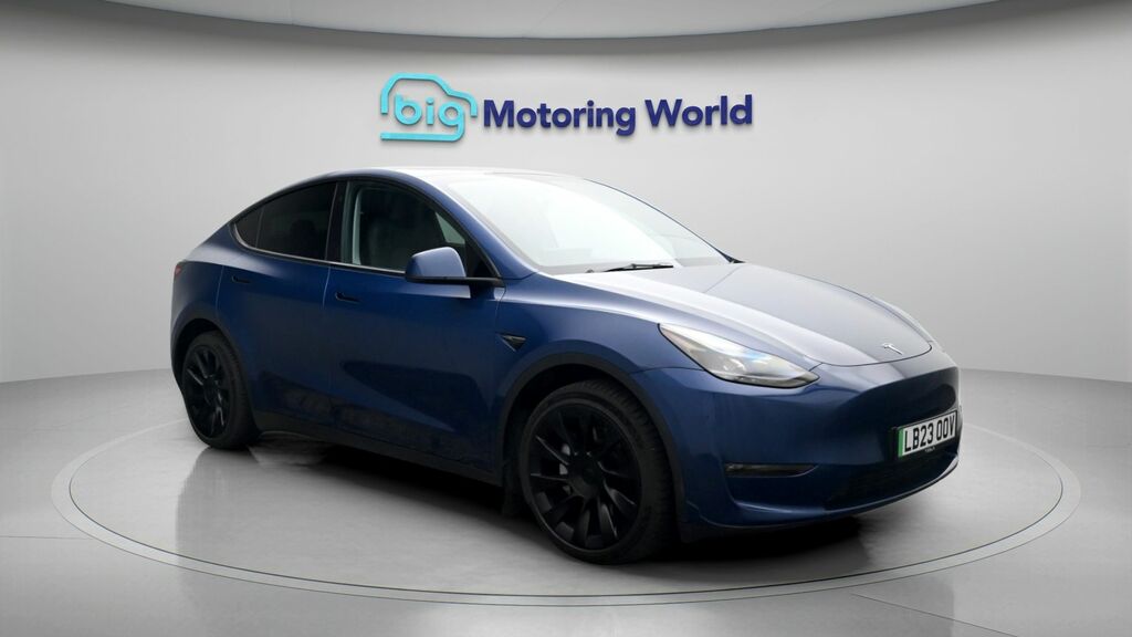 Tesla Model Y Long Range LB23OOV Blue