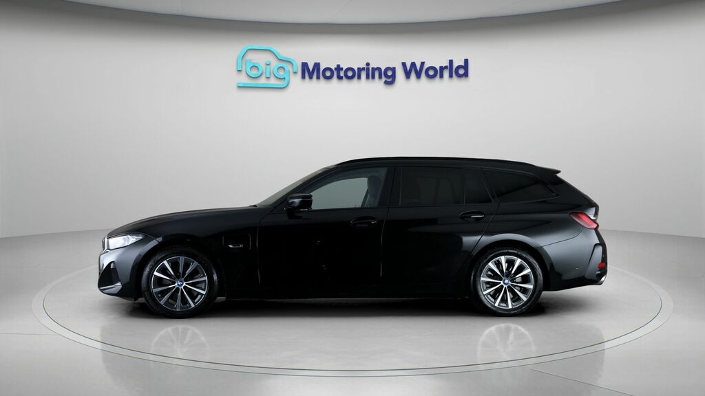 BMW 3 Series Sport Black #4
