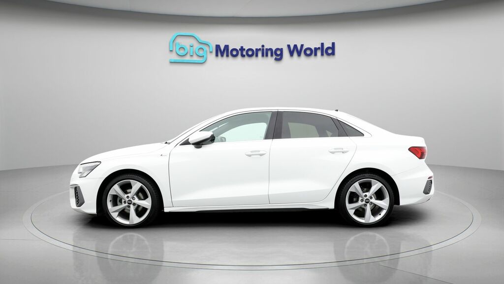 Audi A3 S Line RY21GXV White #4