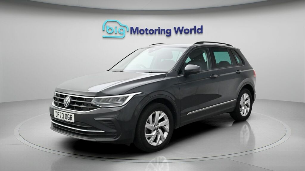 Volkswagen Tiguan Life Grey #3