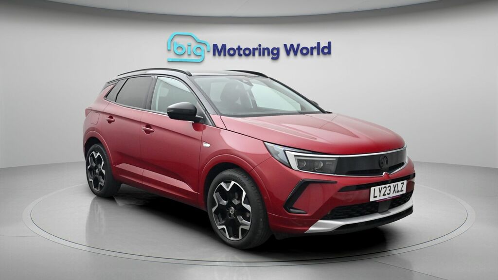 Vauxhall Grandland Ultimate Red