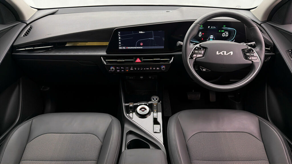 Kia Niro 3 FD73PXJ White #4