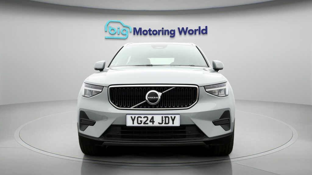 Volvo XC40 Core Grey #2