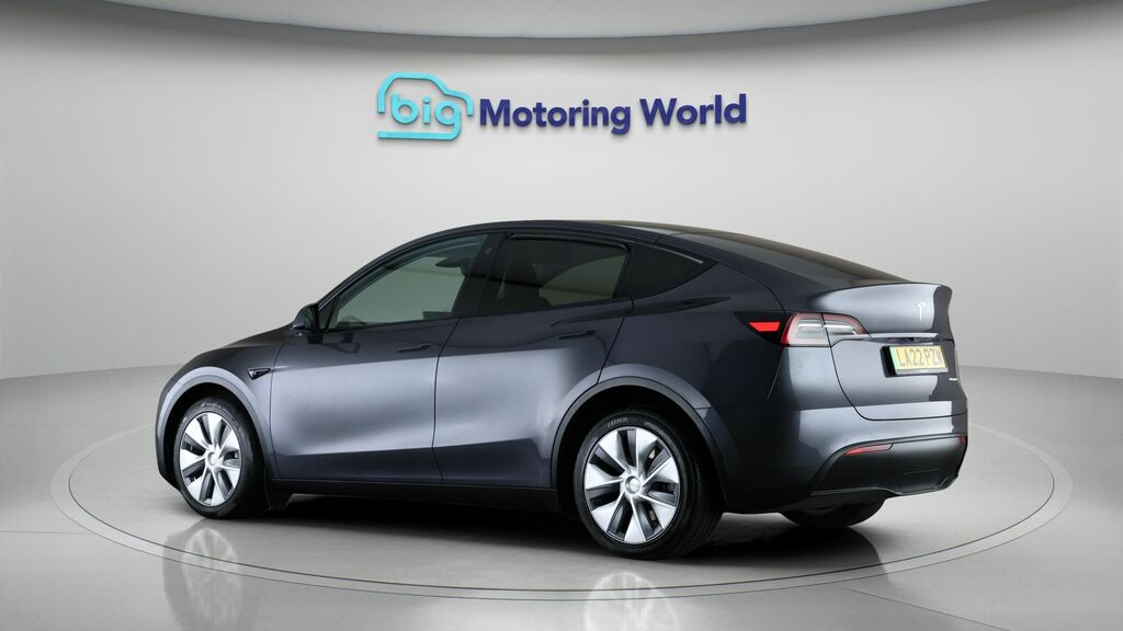 Tesla Model Y Long Range LA22PZW Grey #5