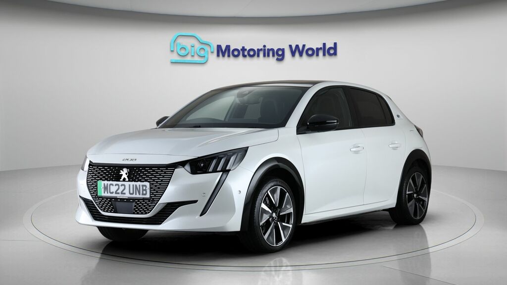 Peugeot e-208 Gt Premium White #3