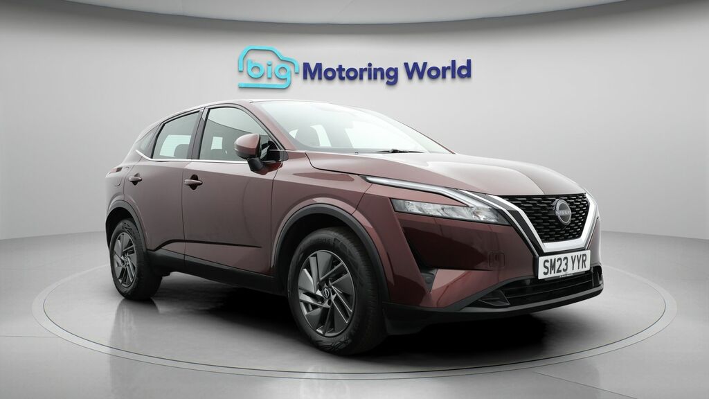 Nissan Qashqai Acenta Premium Red