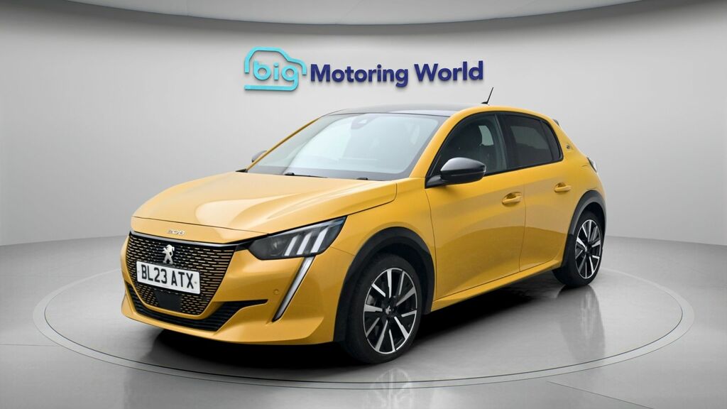 Peugeot e-208 Gt Yellow #3