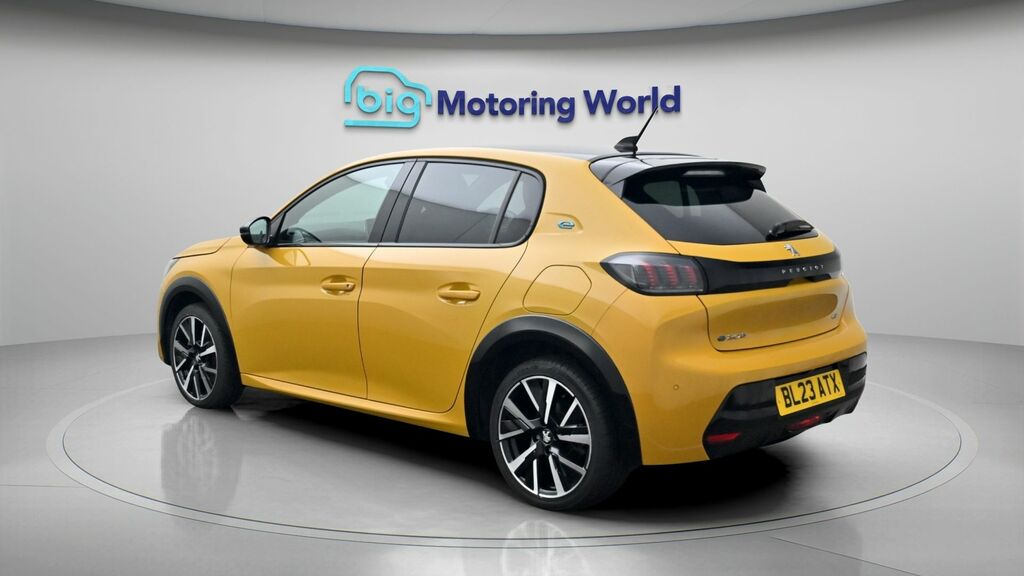 Peugeot e-208 Gt Yellow #5