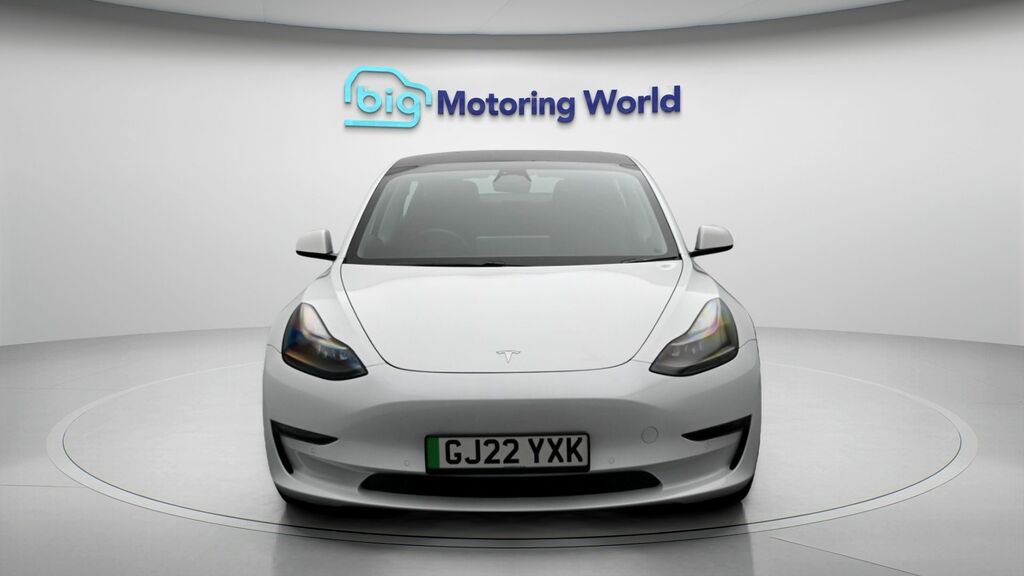 Tesla Model 3 Long Range GJ22YXK White #2